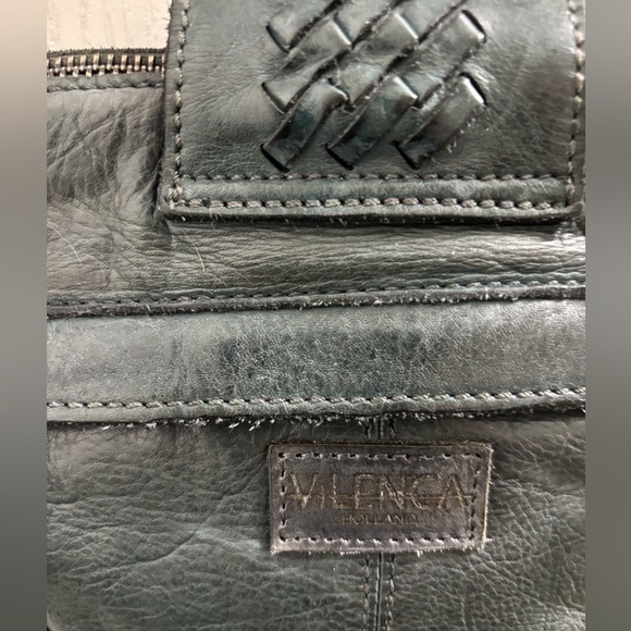 Vilenca Holland Leather crossbody with adjustable straps made in India - Picture 4 of 10